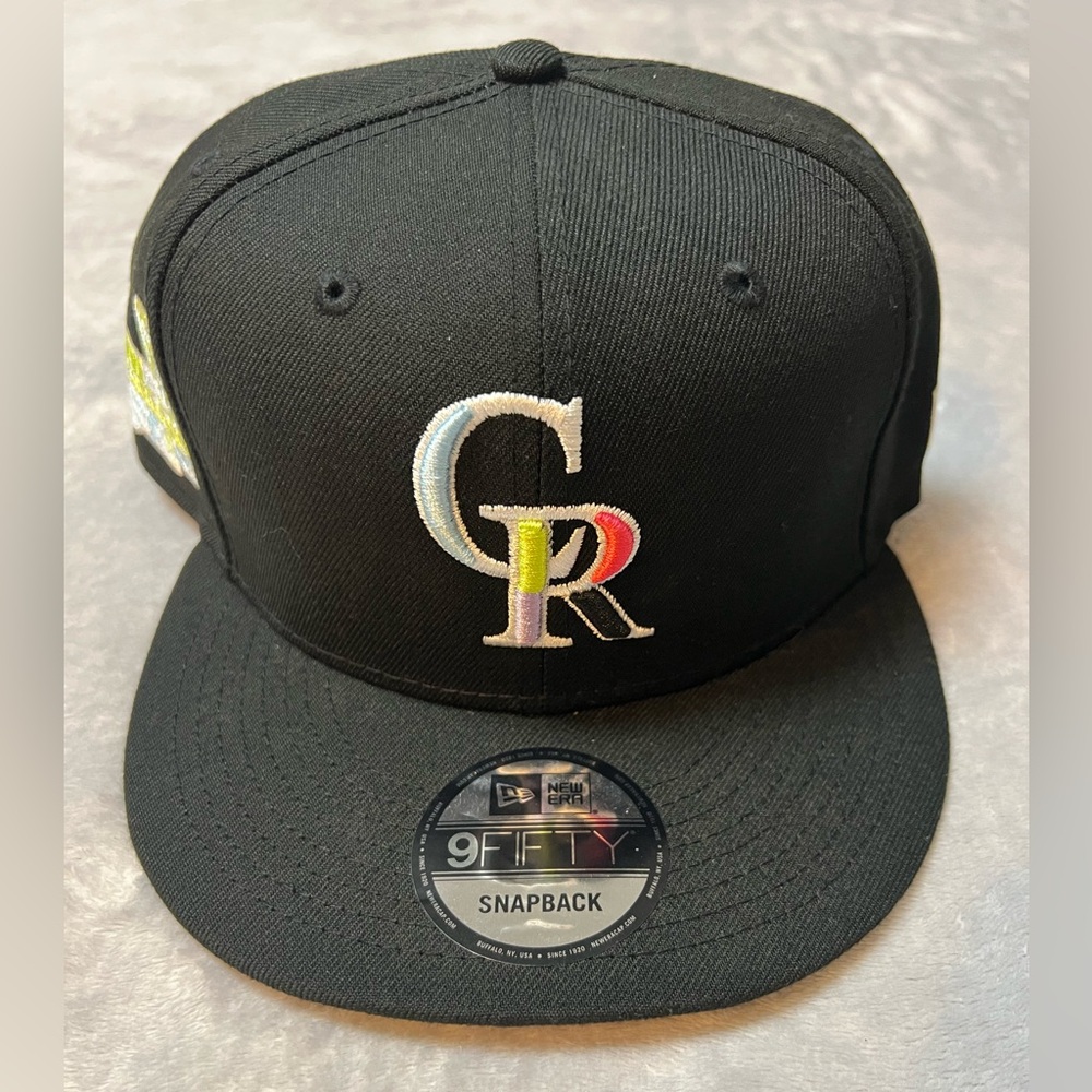 New Era Black and Gray 9FIFTY Snapback Cap